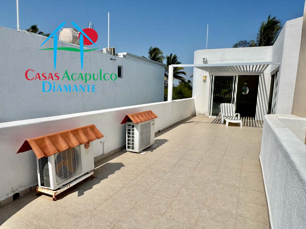 Xel-Ha 43 - Roof garden 3